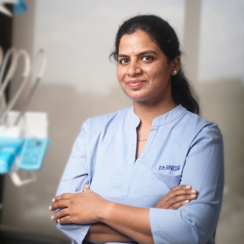 Dr.Anisha-Smiline