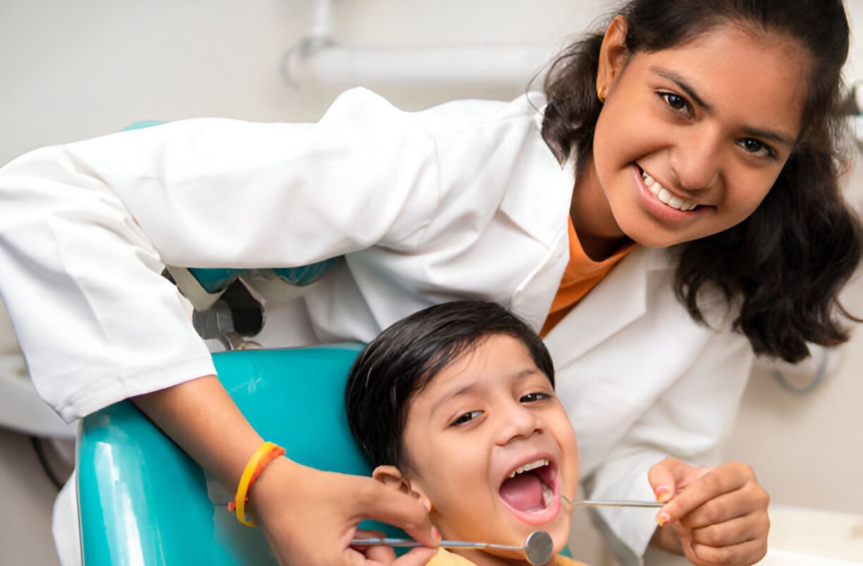 How To Find The Right dentistry center Dwarka For Your Specific Service